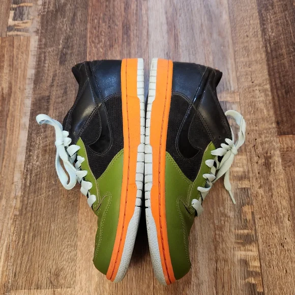 Nike Dunk Low 'Green Mandarin' Shoes - Picture 3 of 7